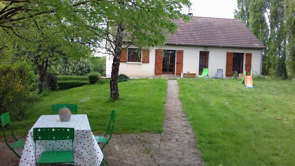 Gite Du Vieux Charme Villa Saint-Amand-en-Puisaye Eksteriør bilde